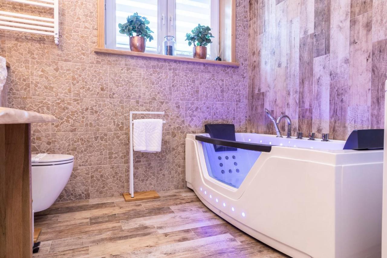 Bunia W Zakopanem Z Jacuzzi Daire Dış mekan fotoğraf