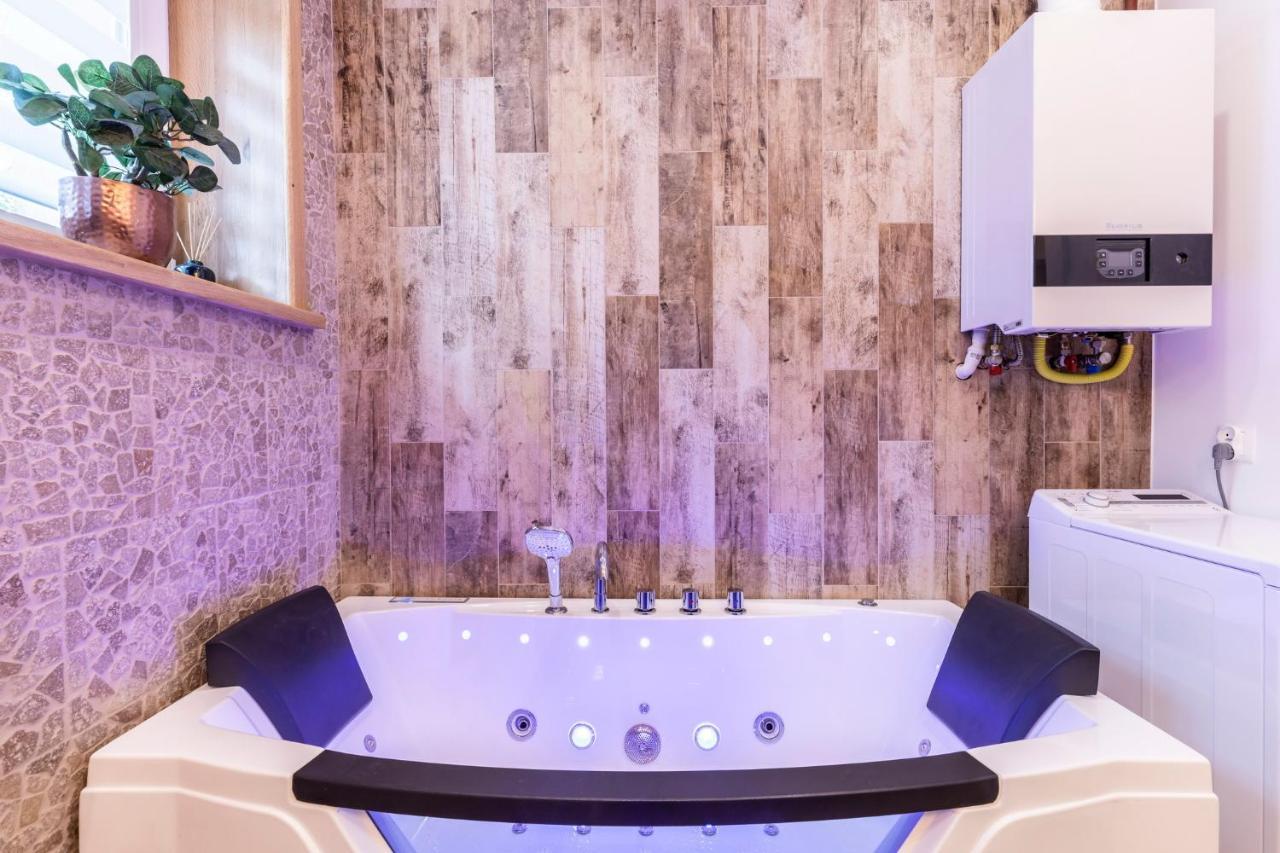 Bunia W Zakopanem Z Jacuzzi Daire Dış mekan fotoğraf