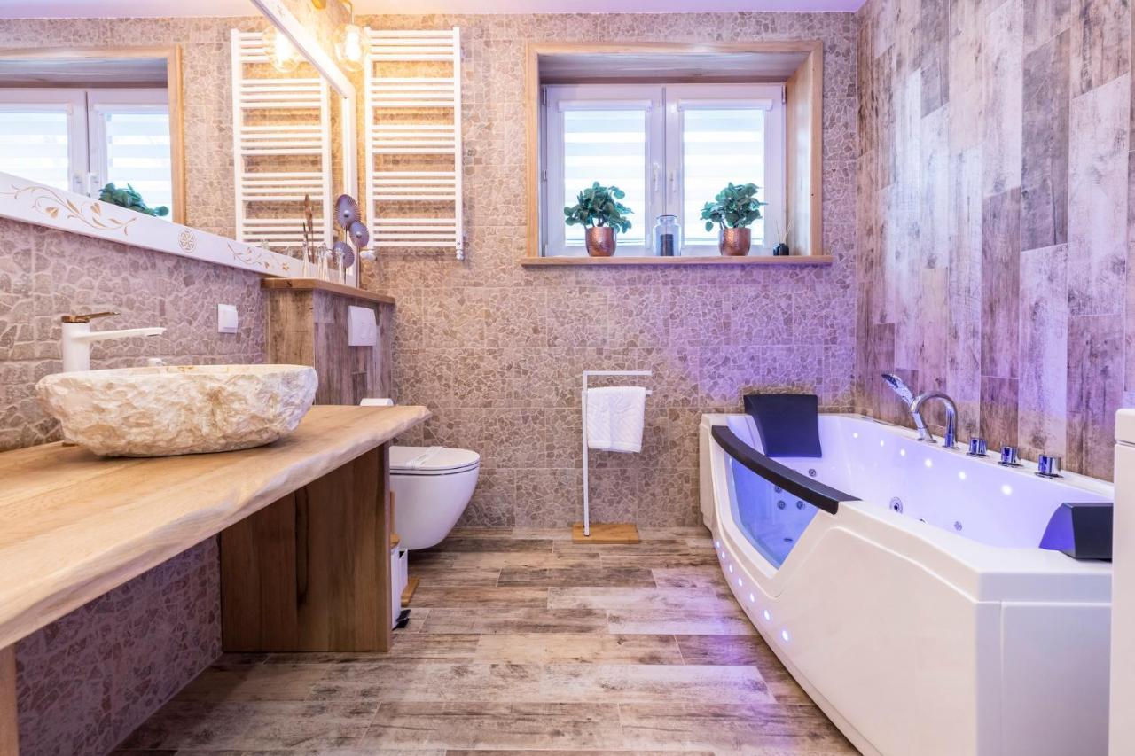 Bunia W Zakopanem Z Jacuzzi Daire Dış mekan fotoğraf